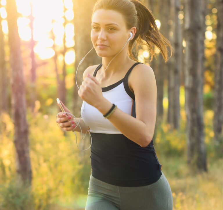 woman, jogging, running-2592247.jpg